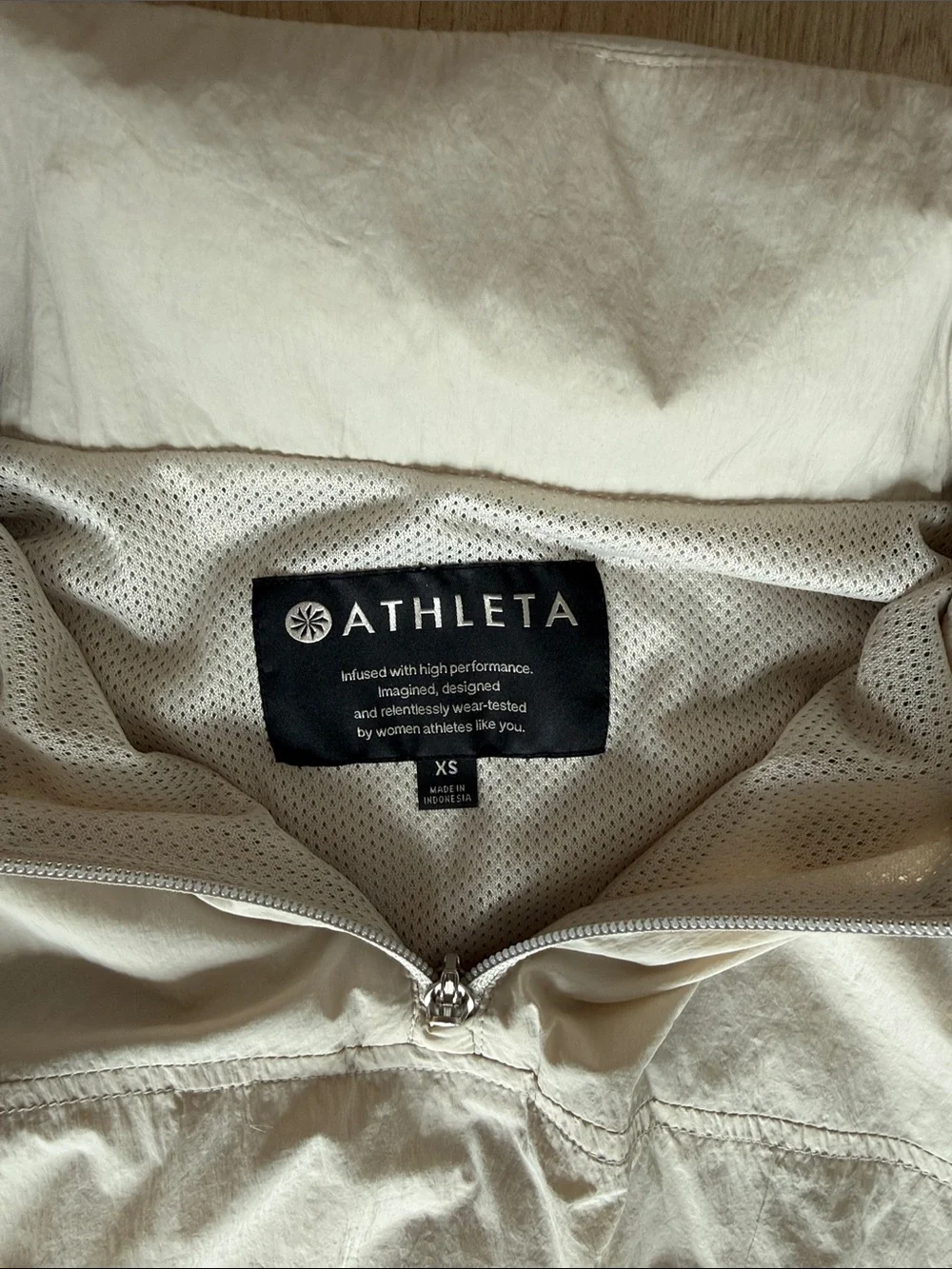 Athleta Cream Half-Zip Lightweight Pullover with convertible hood